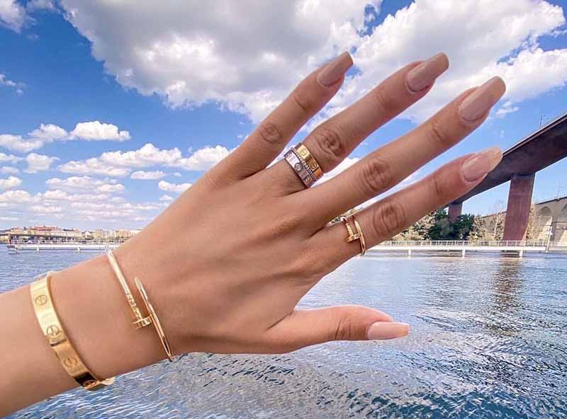تاریخچه دستبندهای کارتیر