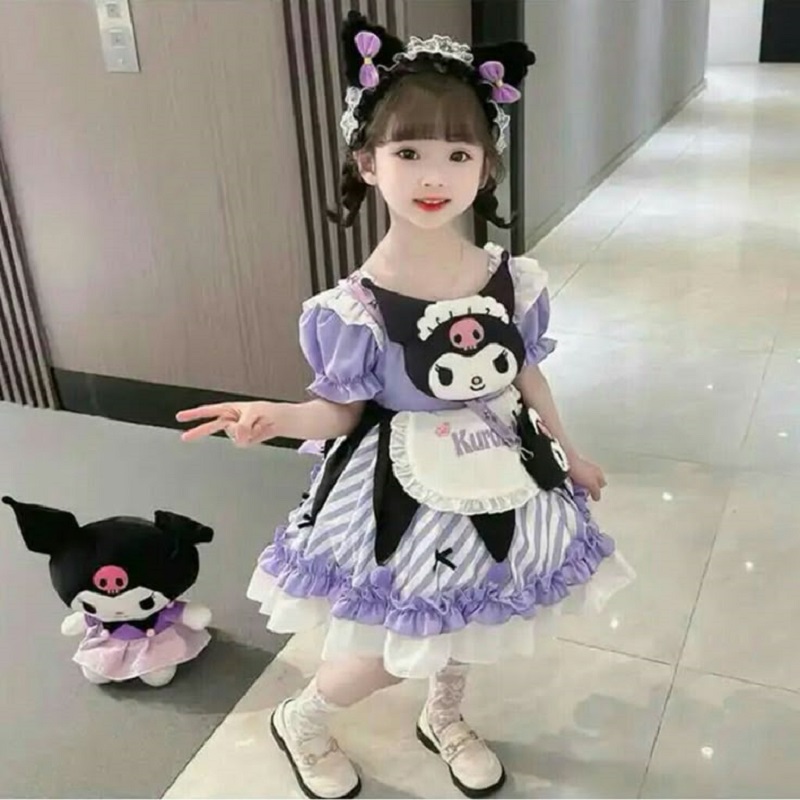 لباس تیره کودک با اکسسوری