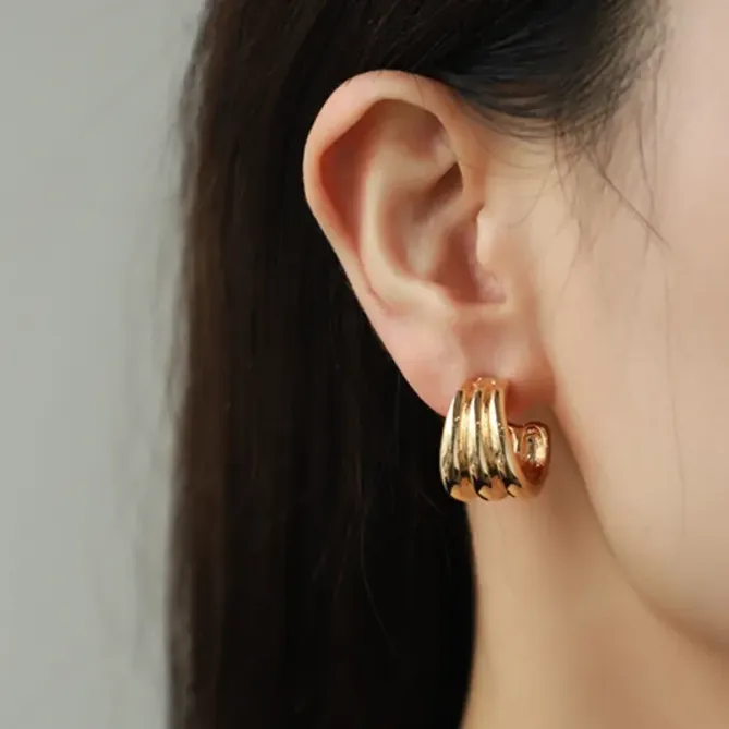 گوشواره حلقه ای رشته ای 3 تایی از جنس طلا