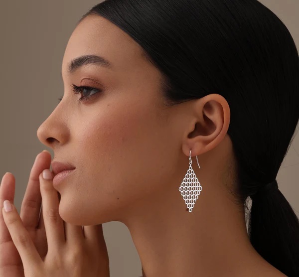 گوشواره آویز و بلند