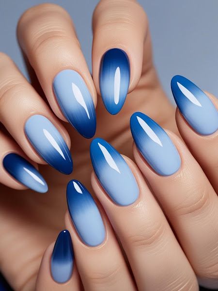 دیزاین ناخن آبی