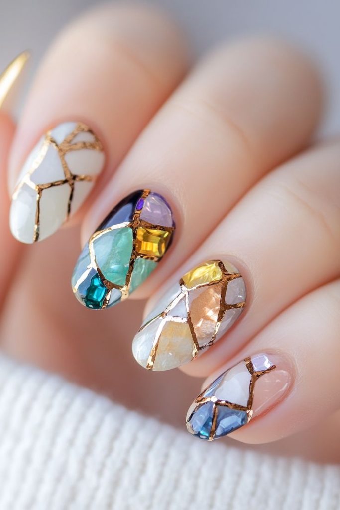 دیزاین ناخن طرح ویترای طرح سنگ های رنگی
