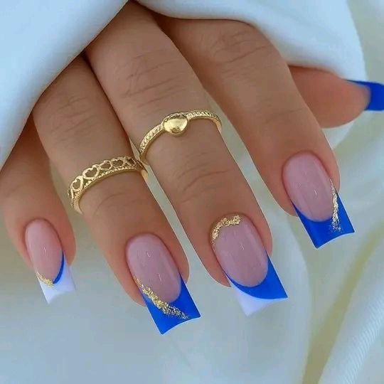 فرنچ ناخن آبی