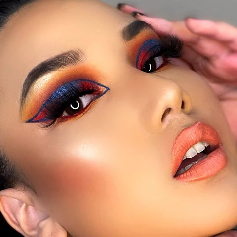 خط چشم گرافیکی چند رنگ