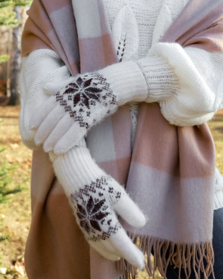 دستکش زمستونی زنانه سفید