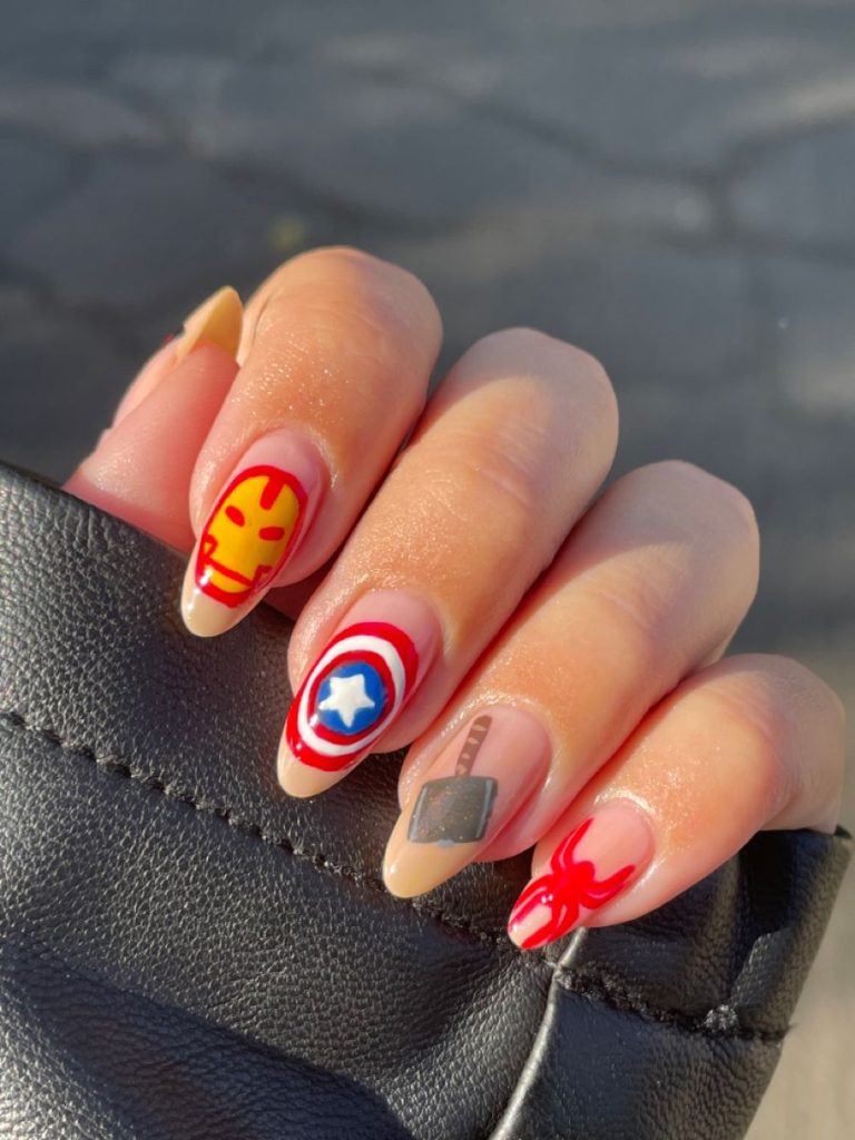 طراحی ناخن مارول