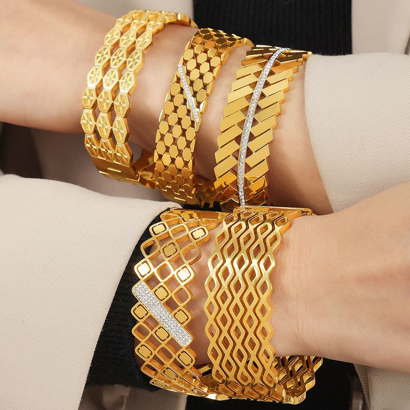 چنئین النگوی طلا پهن سوراخ دار 