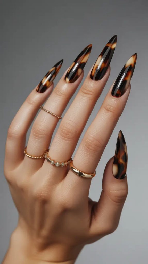 دیزاین ناخن لاکپشتی