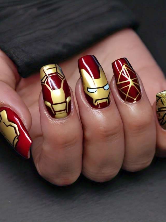 طراحی ناخن مارول قرمز و طلایی