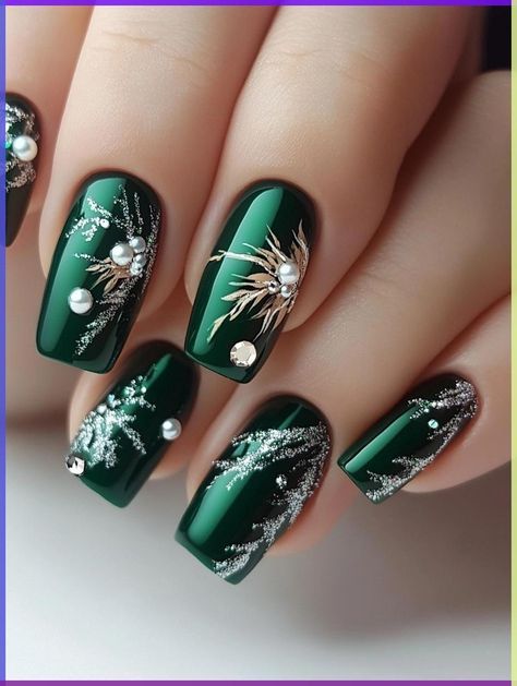 لاک ناخن سبز زمردی