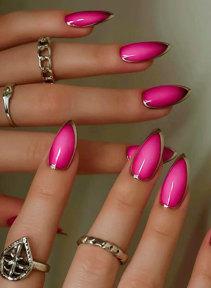 ناخن صورتی فرنچ