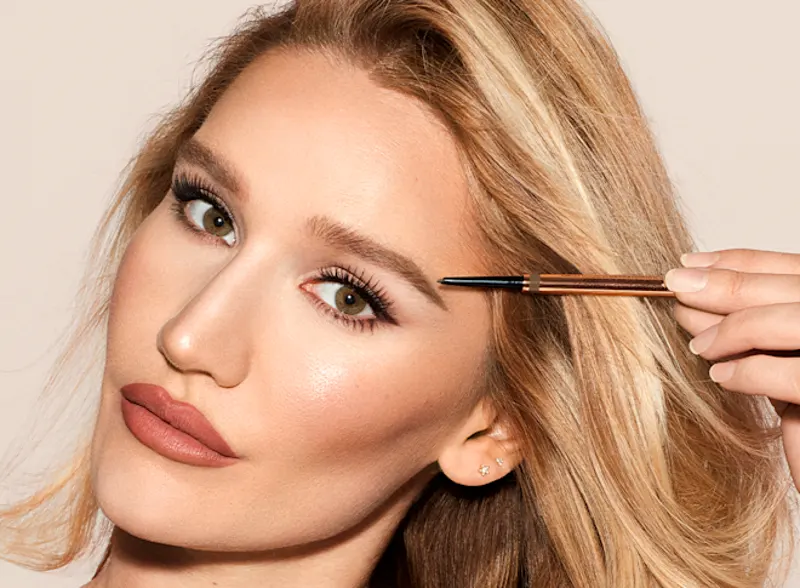 ابروی پهن و نرم