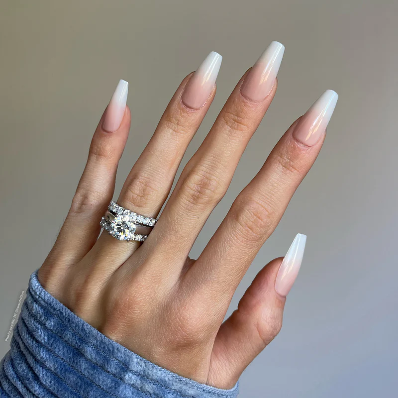 لاک امبره صورتی سفید