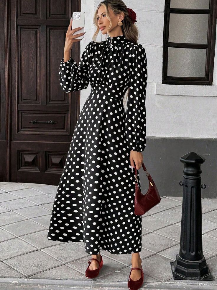 لباس مجلسی خالخالی سیاه با خال سفید بلند