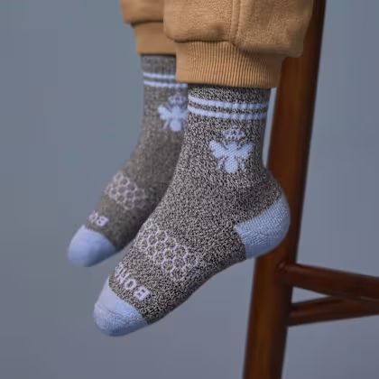 جوراب پشمی دخترانه کوتاه طوسی با داییره های سفید