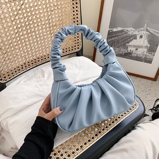 کیف بندی کوچک ابی اسمانی