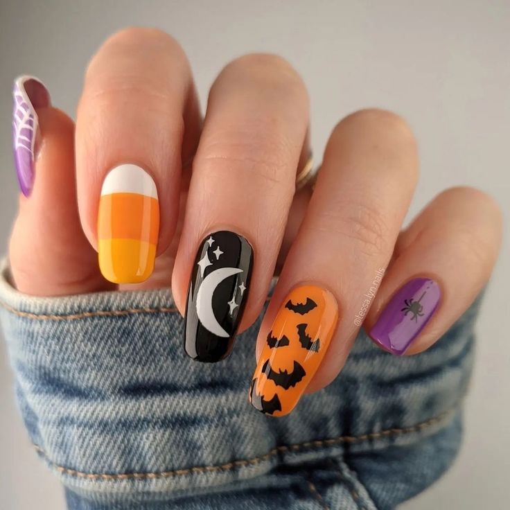 طرح رنگارنگ ناخن ها