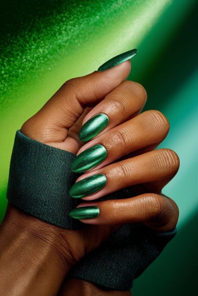 لاک ناخن سبز زمردی