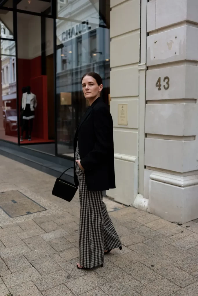 بلیزر اورسایز سیاه