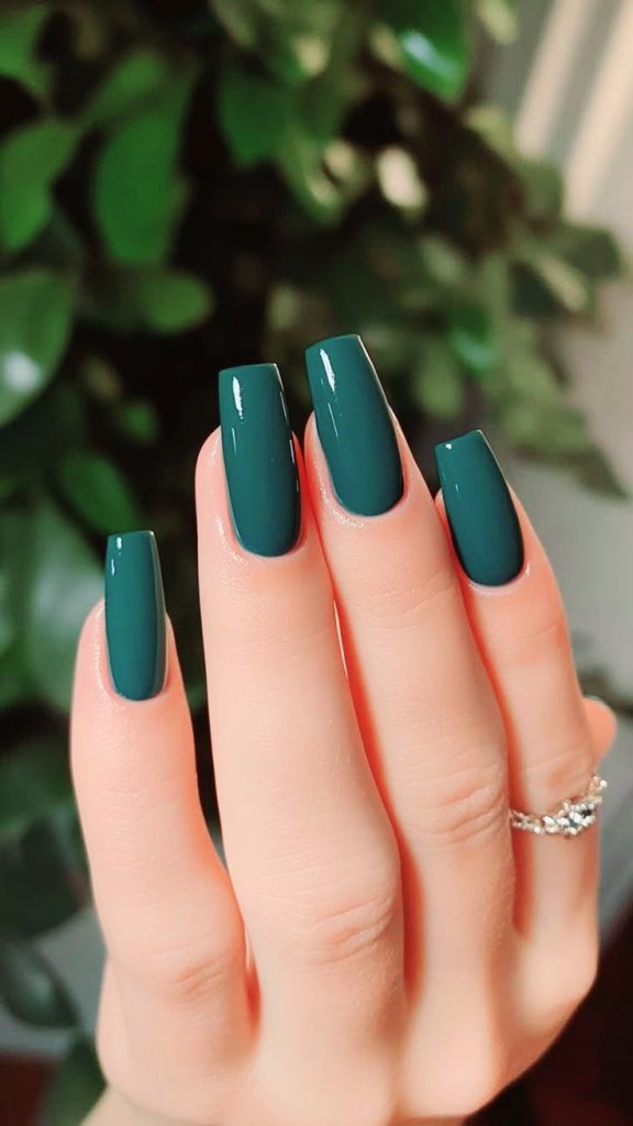 ناخن سبز ساده غلیظ لجنی