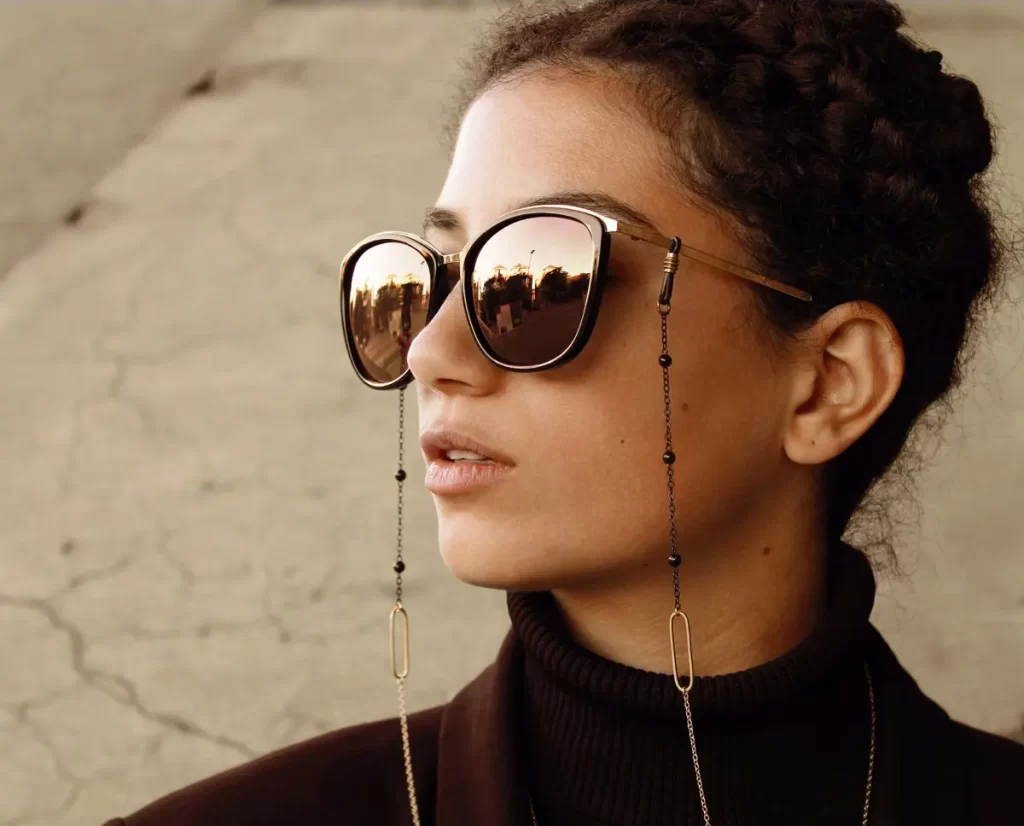 بند عینک سیاه