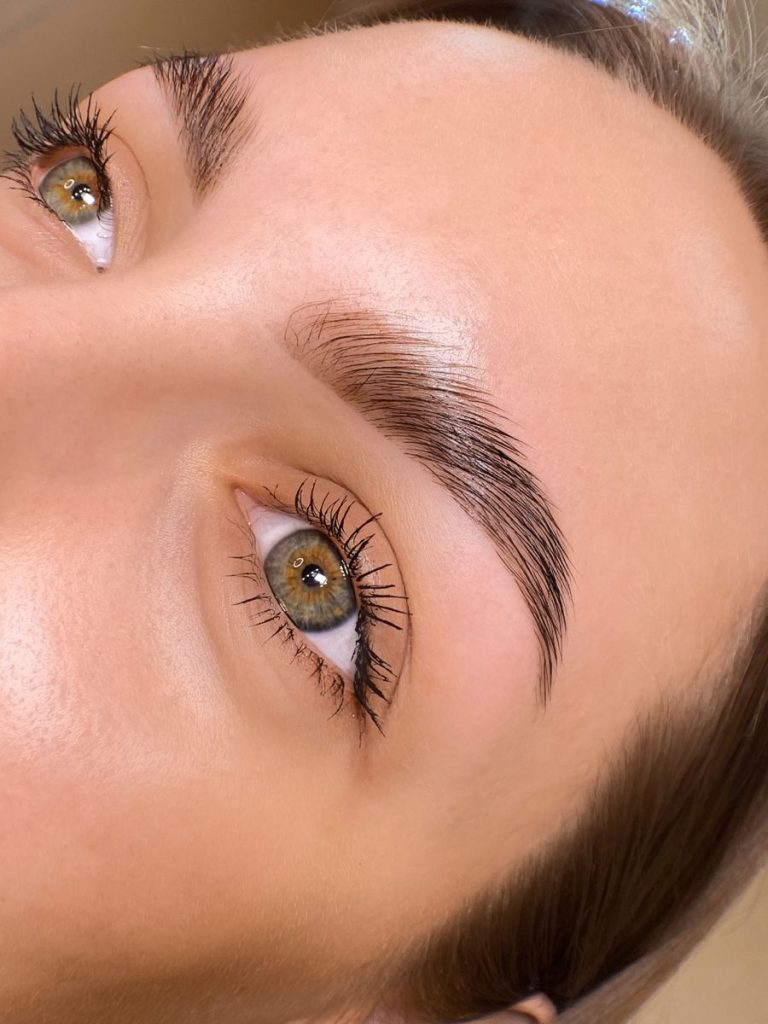 مدل ابرو لمینت شده