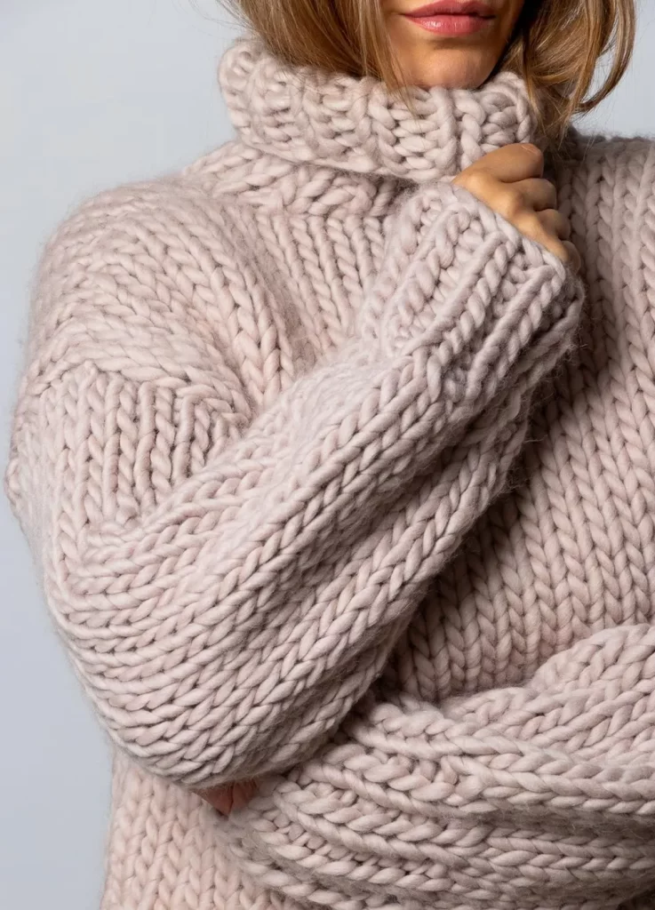 ژاکت ماشینی بافت حجیم کرم