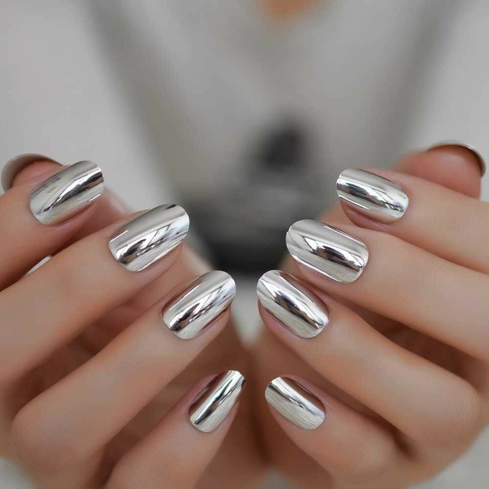 لاک متالیک نقره‌ای