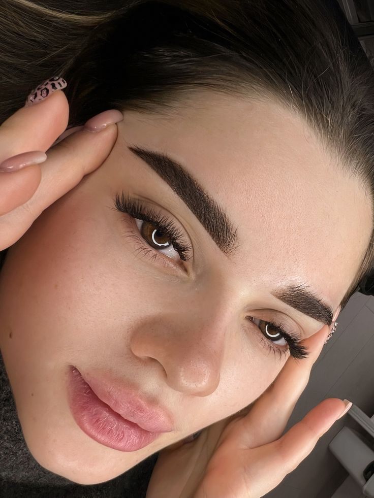 مدل ابرو لمینت شده