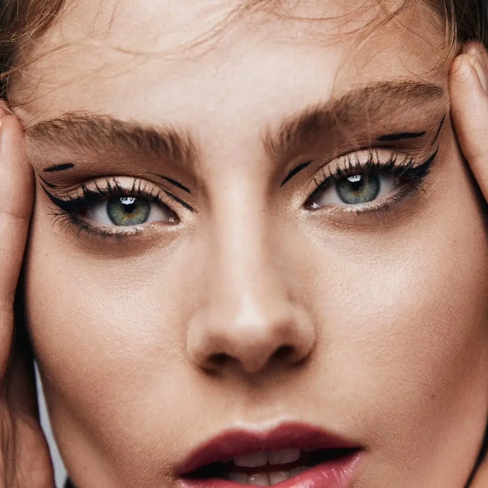 خط چشم دودی