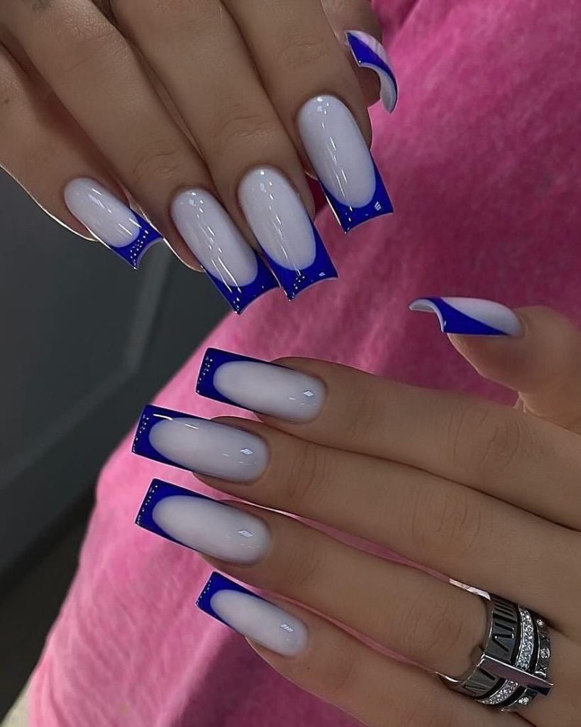 فرنچ ناخن آبی تیره