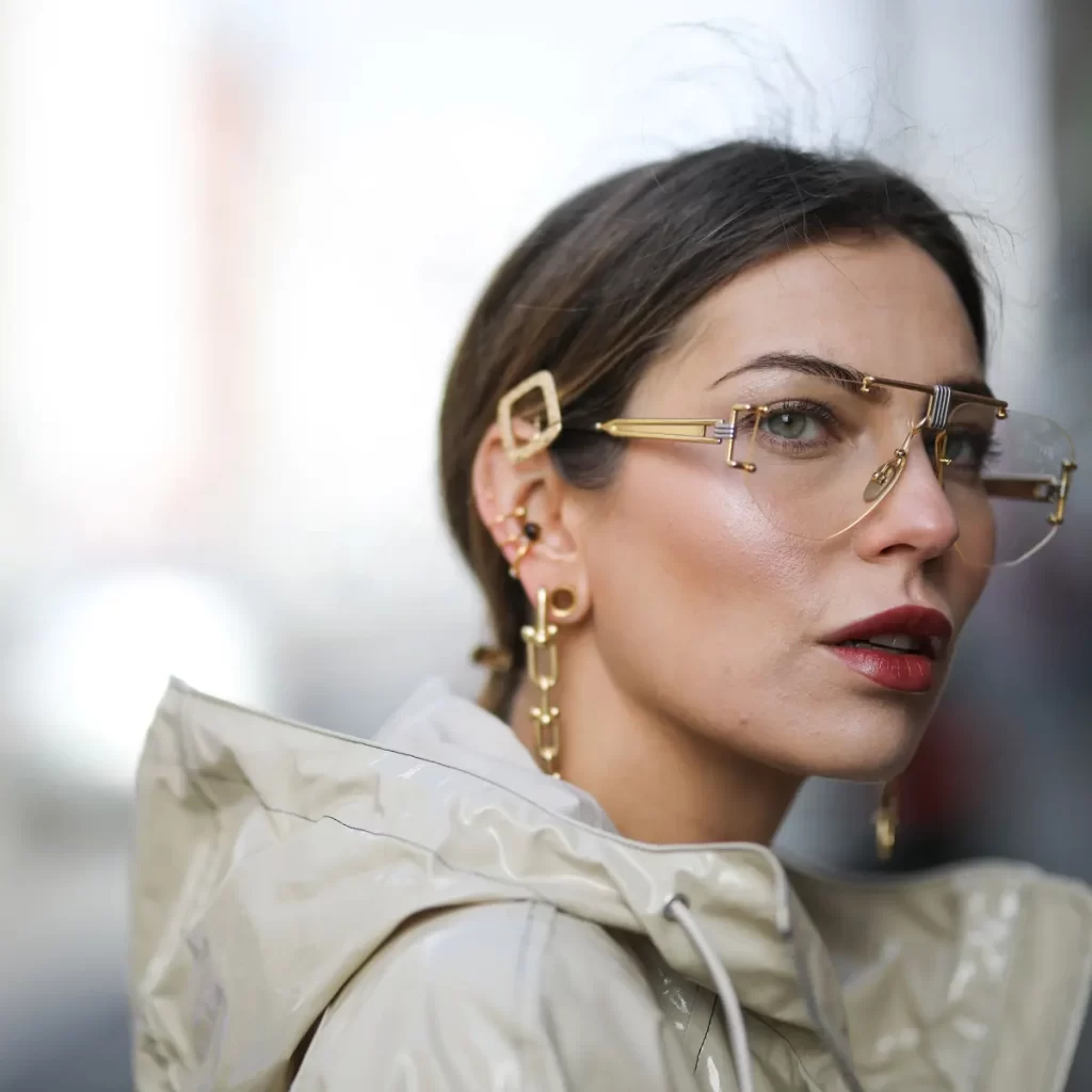 آرایش مناسب عینک