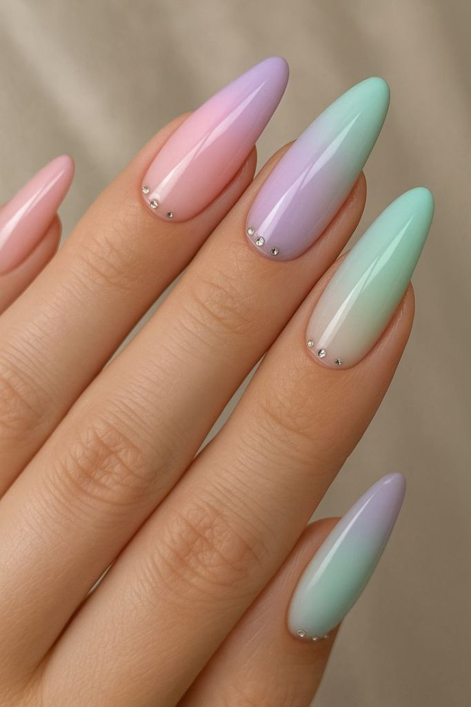 ناخن بادامی پاستلی