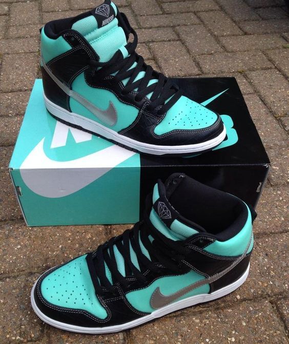 کتونی ساق دار نایک ابی سیاخ