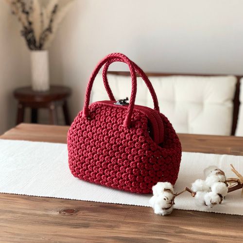 کیف بافتنی چفتی قرمز