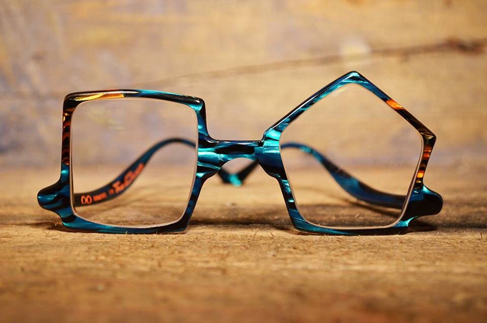 فریم عینک خاص