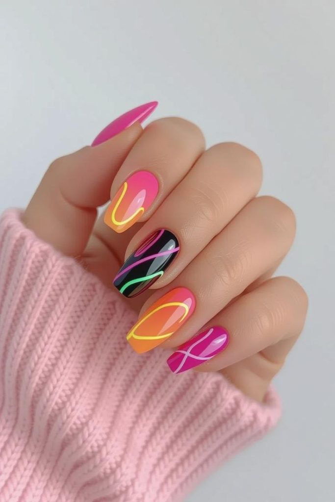 طرح‌های رنگارنگ ناخن