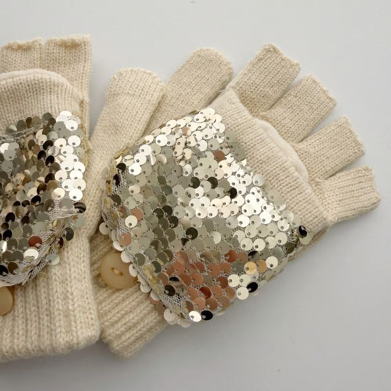 دستکش بافت پولکی کرم رنگ