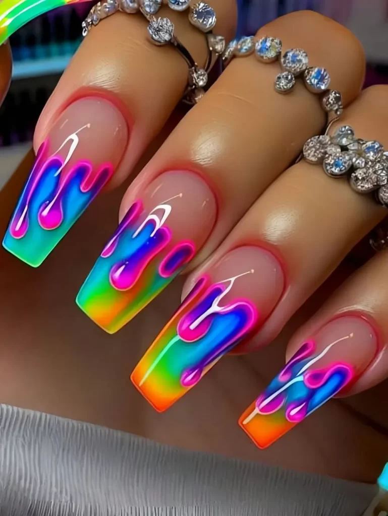 مدل ناخن عجیب و متفاوت رنگارنگ