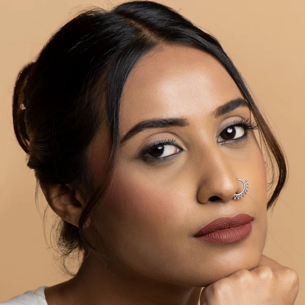 بهترین رنگهای رژ لب برای پوست سبزه