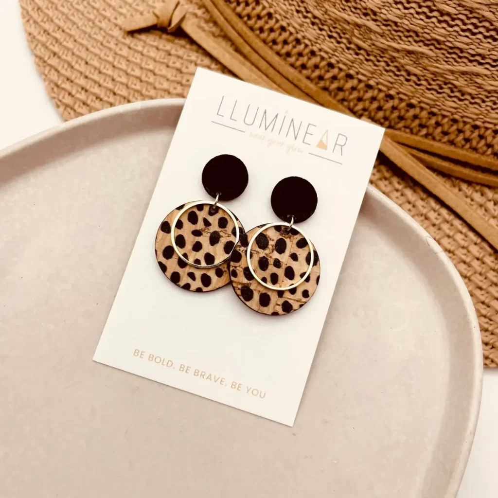 گوشواره با طرح پلنگی