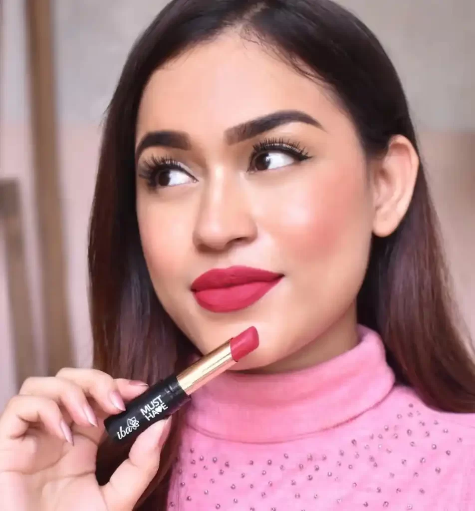 رژ لب مات قرمز