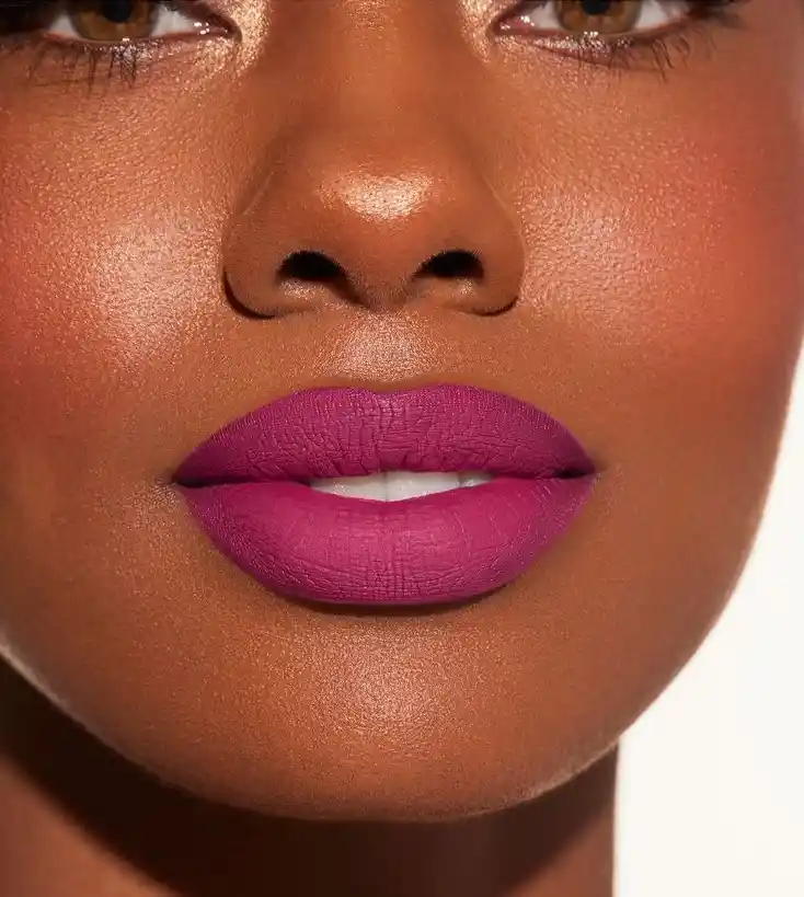 رژ لب مات صورتی