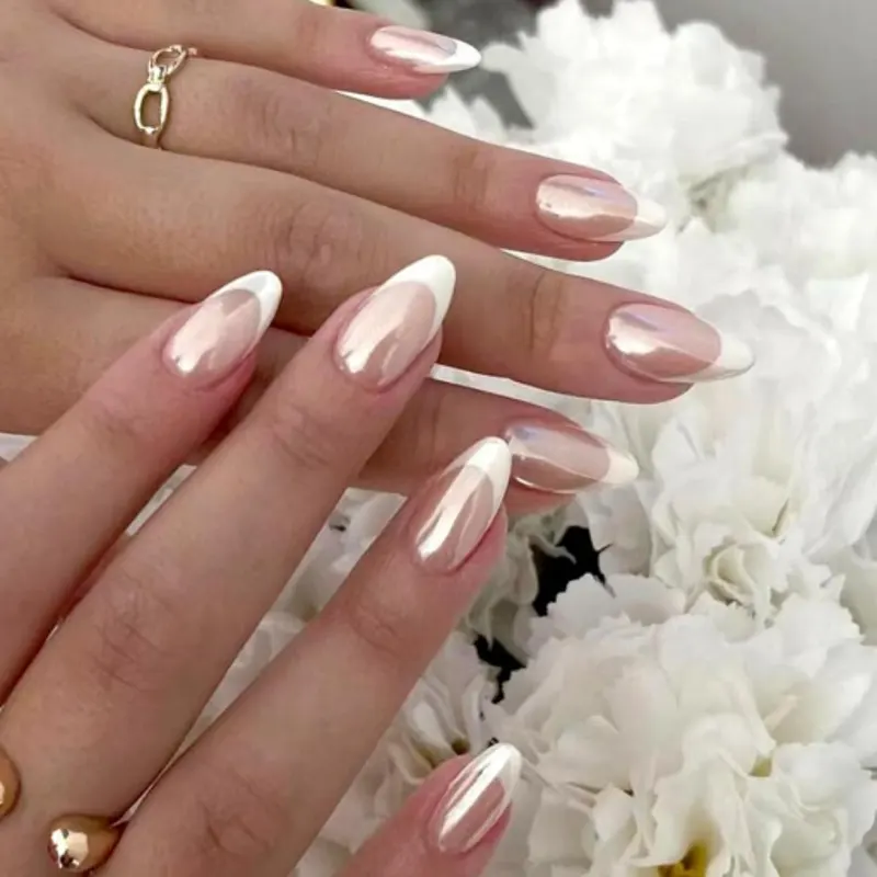 فرنچ ناخن ترند سفید