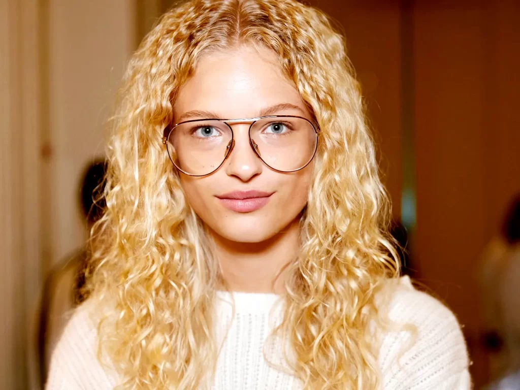 آرایش مناسب عینک