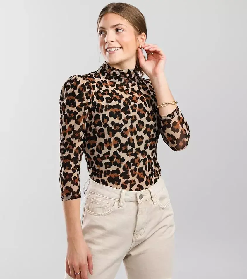 بلوز پلنگی زنانه