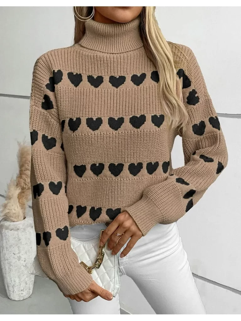 پلیور بافت قلبی زنانه قهوه ای با قلب های سیاه