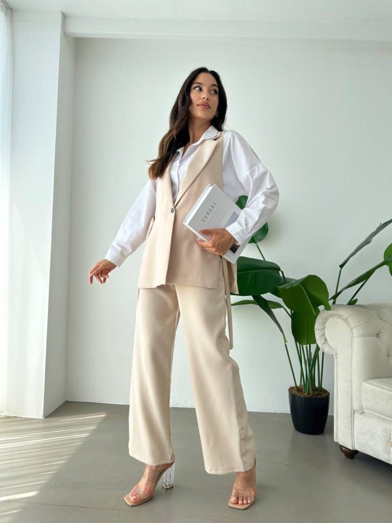 جلیقه و شلوار ست زنونه کرم رنگ