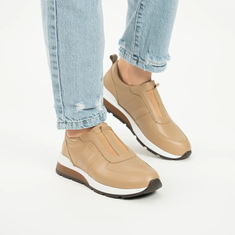 کفش طبی زنانه قهوه ای روشن