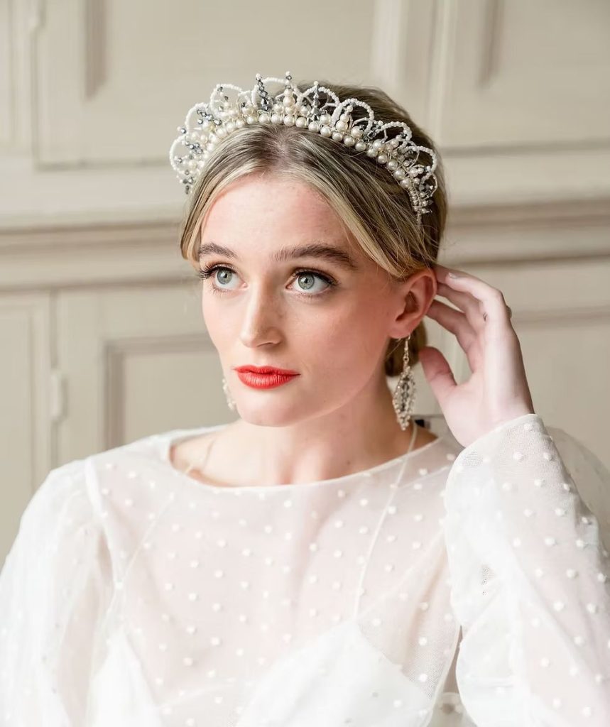 تاج جدید عروس